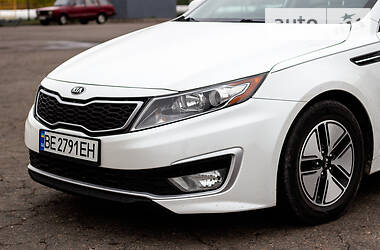 Седан Kia Optima 2012 в Южноукраинске