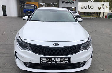 Седан Kia Optima 2017 в Днепре