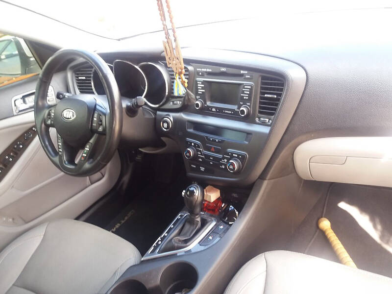 Седан Kia Optima 2013 в Луцьку