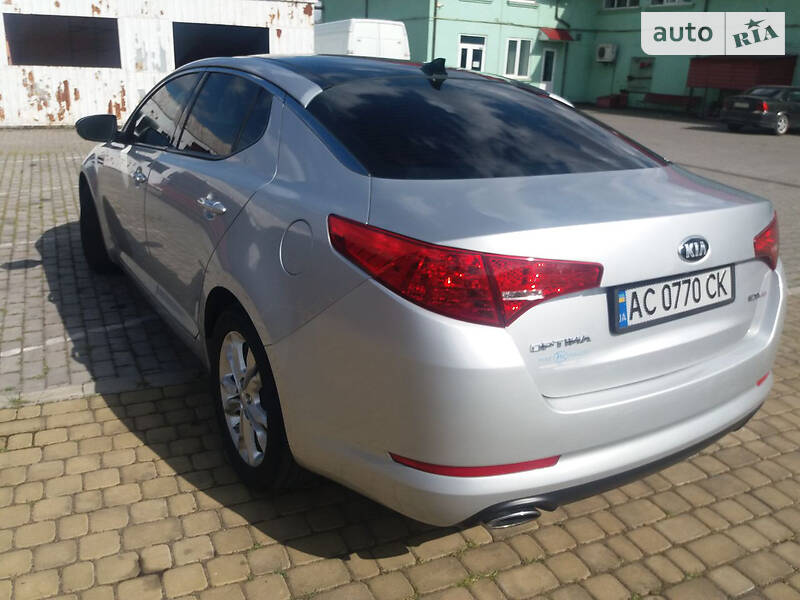 Седан Kia Optima 2013 в Луцьку