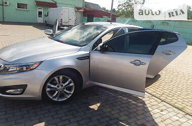 Седан Kia Optima 2013 в Луцке