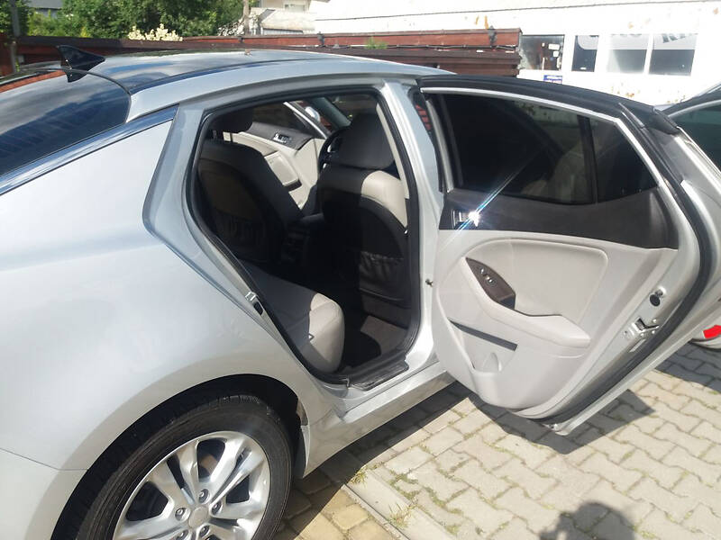 Седан Kia Optima 2013 в Луцьку