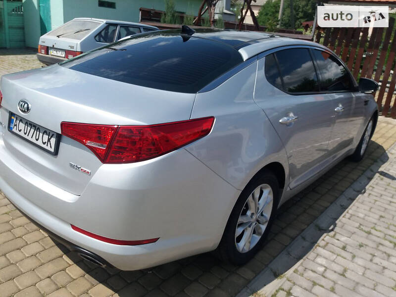 Седан Kia Optima 2013 в Луцьку