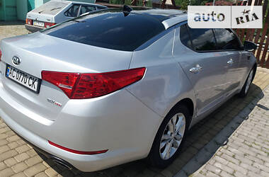 Седан Kia Optima 2013 в Луцке