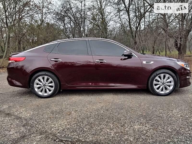 Седан Kia Optima 2016 в Одессе