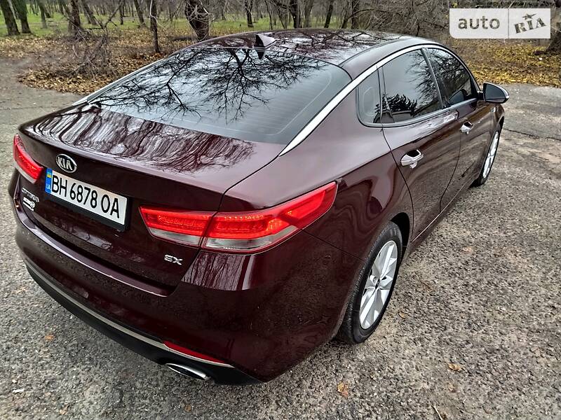 Седан Kia Optima 2016 в Одессе