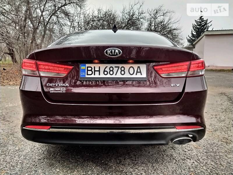 Седан Kia Optima 2016 в Одессе