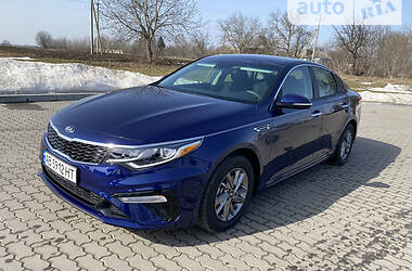 Седан Kia Optima 2019 в Киеве