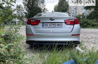 Седан Kia Optima 2015 в Днепре