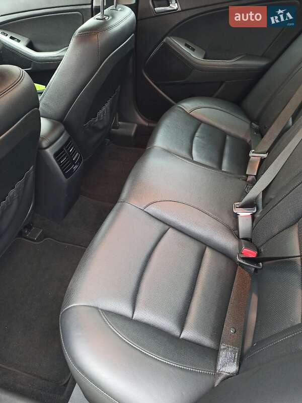 Седан Kia Optima 2014 в Борисполе