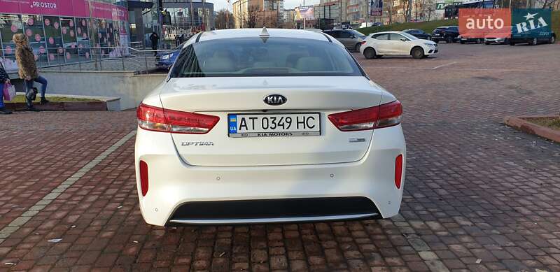 Седан Kia Optima 2016 в Івано-Франківську