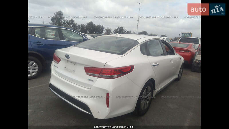 Седан Kia Optima 2016 в Івано-Франківську