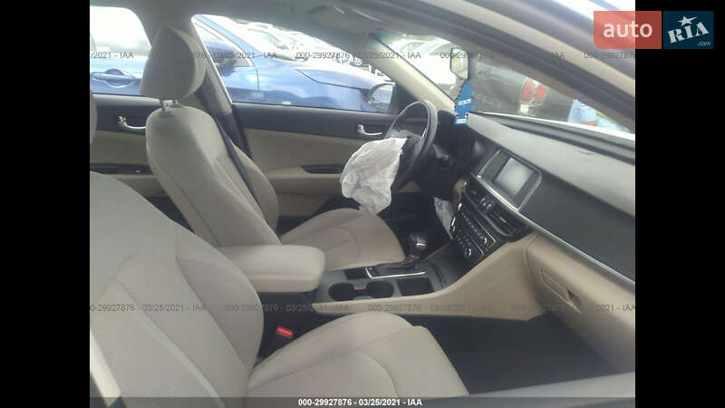 Седан Kia Optima 2016 в Івано-Франківську