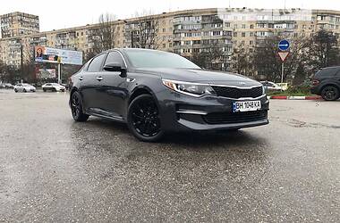 Седан Kia Optima 2016 в Одессе