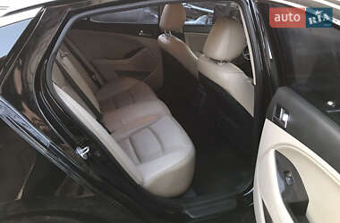 Седан Kia Optima 2013 в Кременчуці
