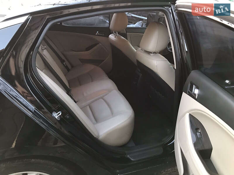 Седан Kia Optima 2013 в Кременчуці