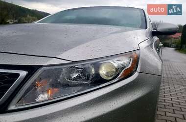 Седан Kia Optima 2013 в Киеве