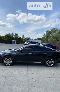 Седан Kia Optima 2015 в 