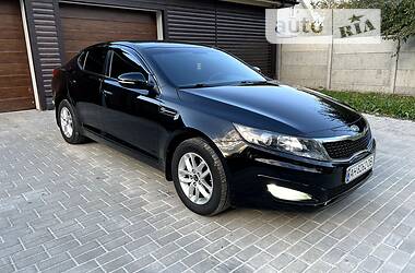 Седан Kia Optima 2012 в Сумах