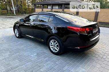 Седан Kia Optima 2012 в 