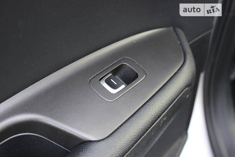 Седан Kia Optima 2017 в Дунаевцах