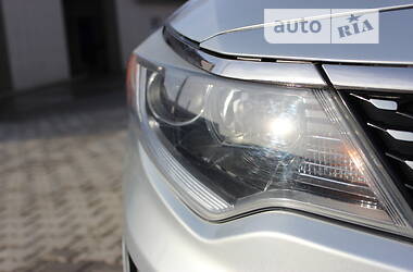 Седан Kia Optima 2017 в Хмельницком