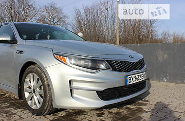 Седан Kia Optima 2017 в Хмельницком