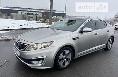 Седан Kia Optima 2013 в Львові