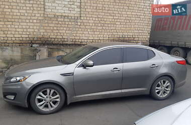 Седан Kia Optima 2013 в Кривом Роге