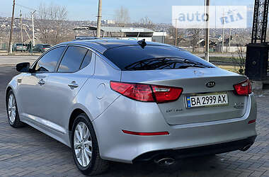 Седан Kia Optima 2014 в 