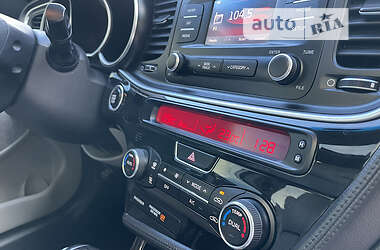 Седан Kia Optima 2014 в 
