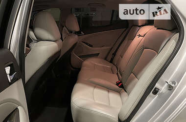 Седан Kia Optima 2014 в 