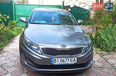 Седан Kia Optima 2013 в Гадяче