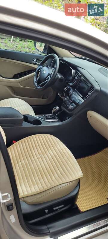 Седан Kia Optima 2012 в Подольске