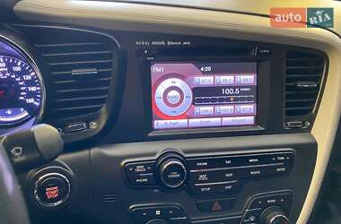 Седан Kia Optima 2012 в Киеве