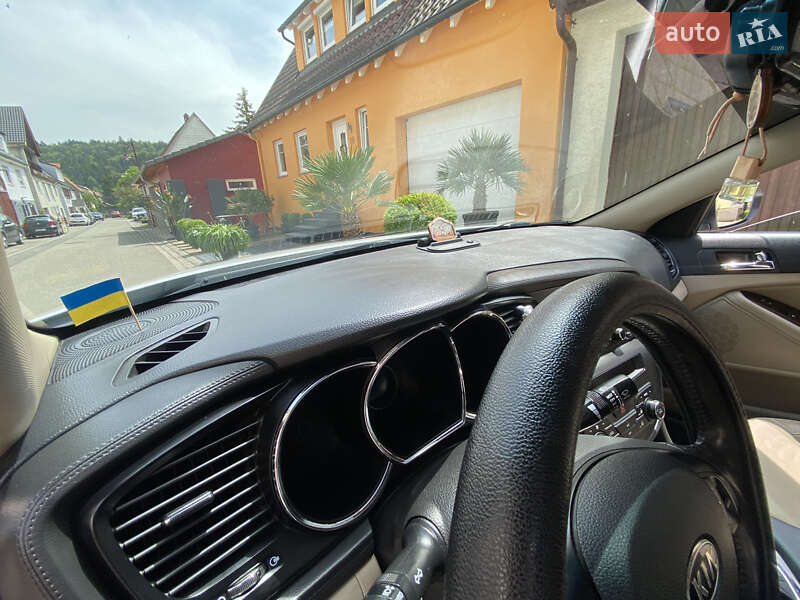 Седан Kia Optima 2012 в Одессе