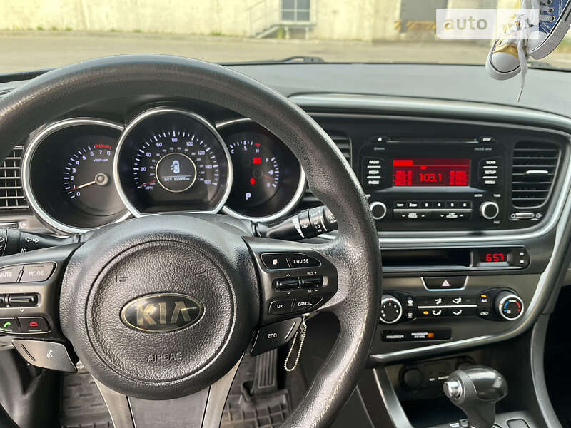 Седан Kia Optima 2014 в Киеве
