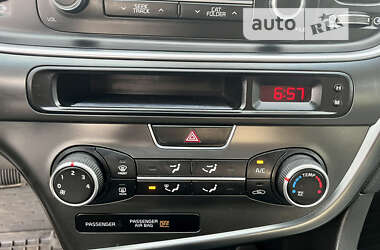 Седан Kia Optima 2014 в Киеве
