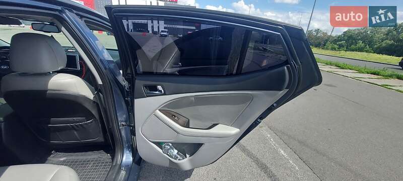 Седан Kia Optima 2014 в Киеве