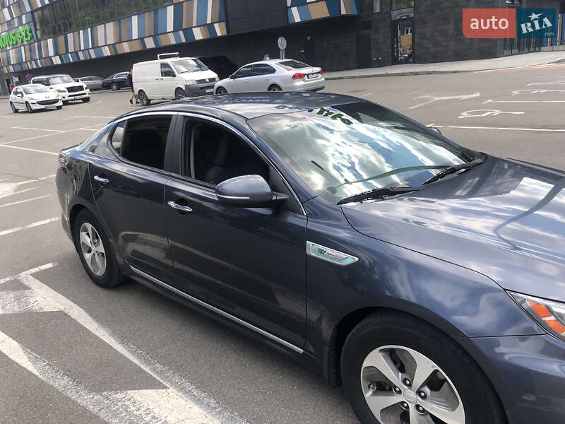 Седан Kia Optima 2014 в Києві