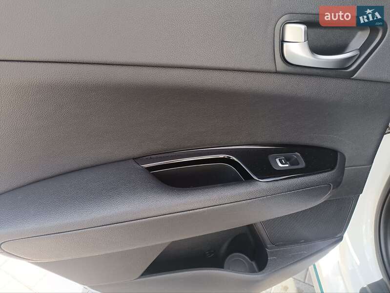 Седан Kia Optima 2017 в Ровно