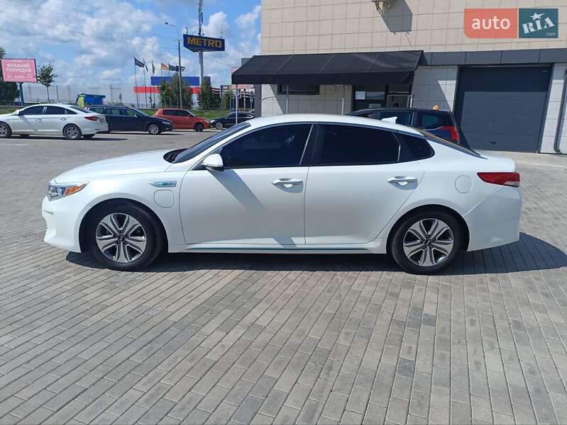 Седан Kia Optima 2017 в Ровно