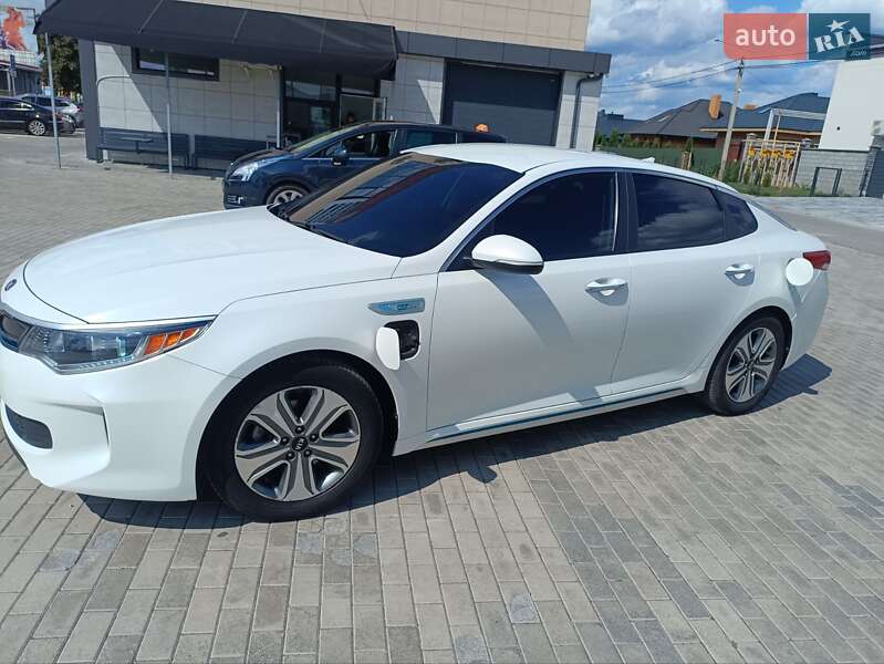 Седан Kia Optima 2017 в Ровно