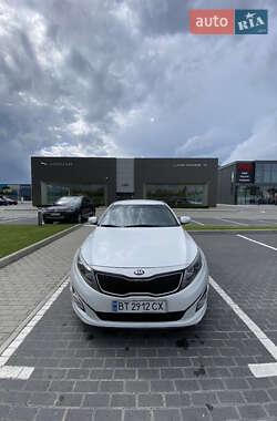 Седан Kia Optima 2014 в Львові