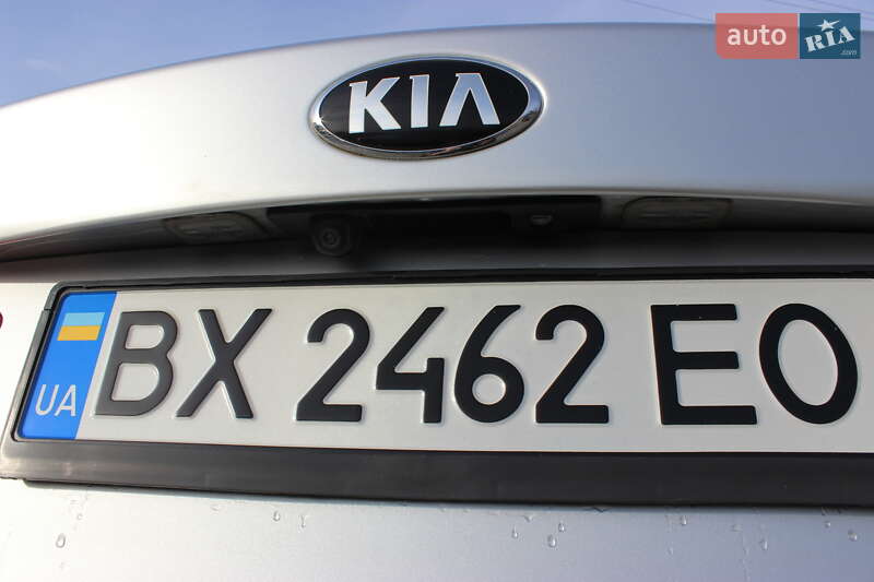 Седан Kia Optima 2017 в Дунаївцях