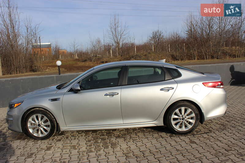 Седан Kia Optima 2017 в Дунаївцях