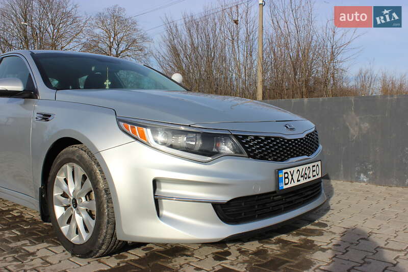 Седан Kia Optima 2017 в Дунаївцях