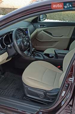 Седан Kia Optima 2014 в 