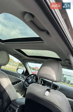 Седан Kia Optima 2014 в Рахове