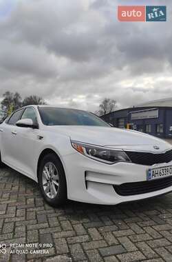 Седан Kia Optima 2016 в Львове